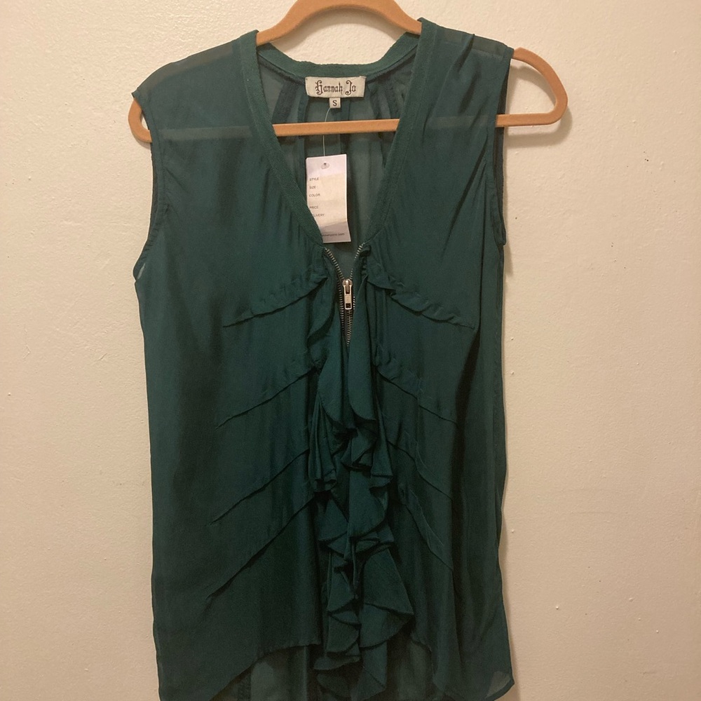 NWT Silk Ruffle Top and Zip Size Small